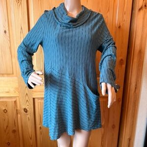 Fenini Womens Size M Blue Striped Textured Tunic Top Artsy Lagenlook USA